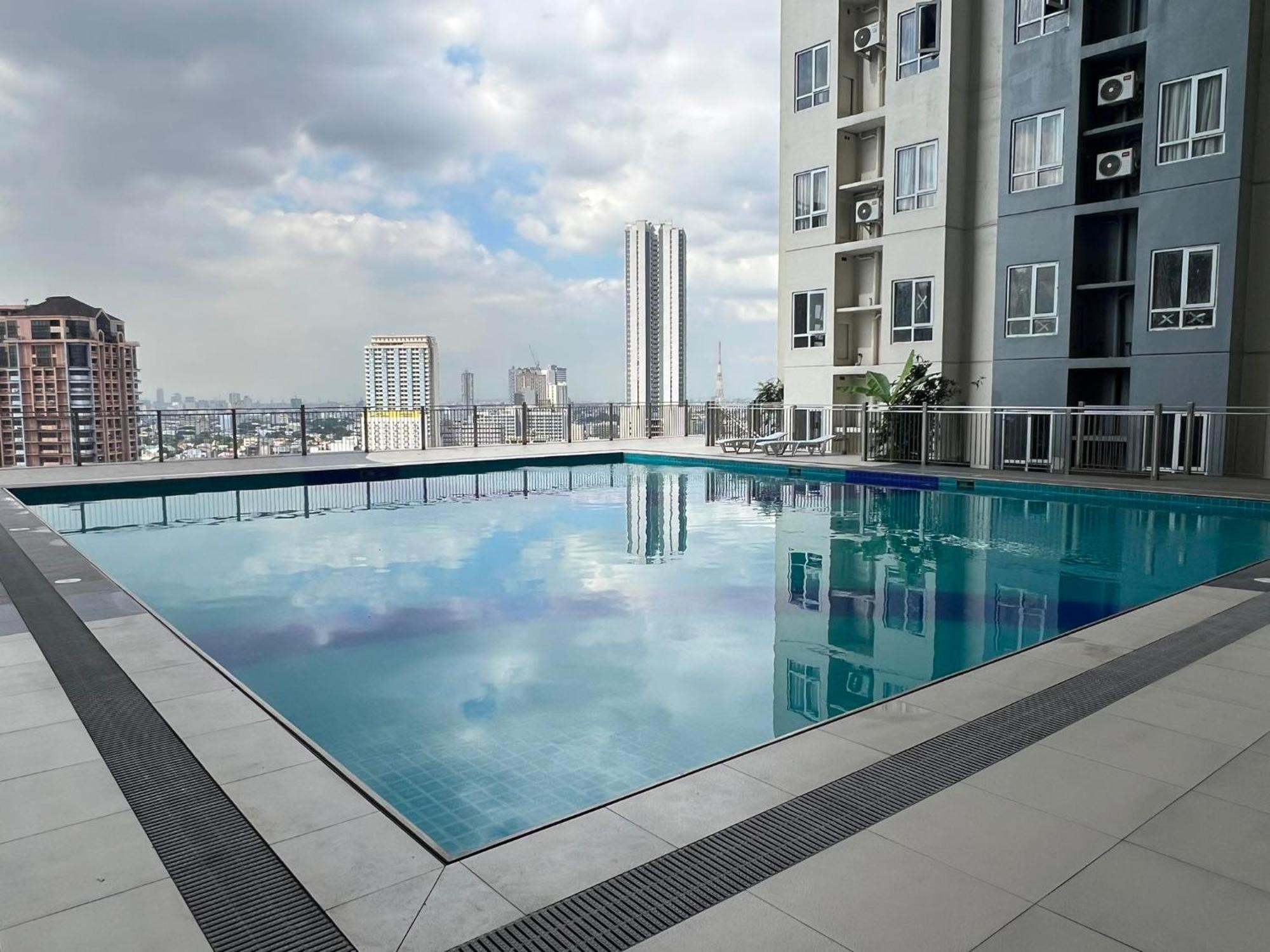 Chic City Nook At Victoria Sports มะนิลา ภายนอก รูปภาพ